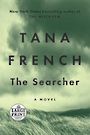 The Searcher: A Novel (Large Print)