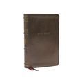 NKJV, Personal Size Reference Bible, Sovereign Collection, Leathersoft, Brown, Red Letter, Thumb Indexed, Comfort Print: Holy Bi